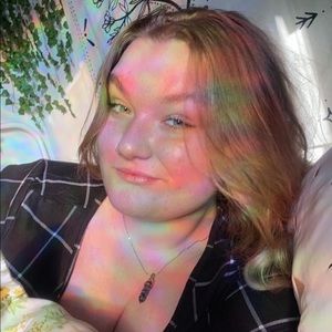 Meet your Posher, Abby